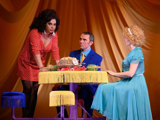 Изображение для афиши Пермский академический Театр-Театр «Три плюс кот»